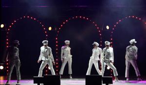 明治座創業140周年記念 五木ひろし特別公演 三、ビッグショー2012 新歌舞伎座五木ひろし特別公演ニビッグショー2012 昭和歌謡曲選